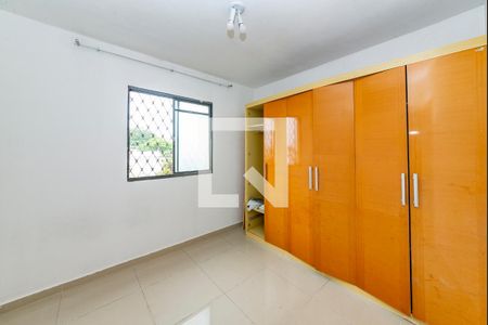 Quarto 2 de apartamento para alugar com 3 quartos, 59m² em Padre Eustáquio, Belo Horizonte