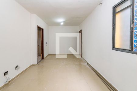 Sala de apartamento para alugar com 3 quartos, 59m² em Padre Eustáquio, Belo Horizonte