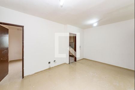 Sala de apartamento para alugar com 3 quartos, 59m² em Padre Eustáquio, Belo Horizonte