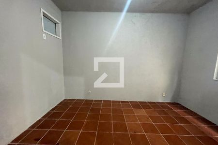 Quarto de casa para alugar com 1 quarto, 40m² em Jardim Vinte E Cinco de Agosto, Duque de Caxias