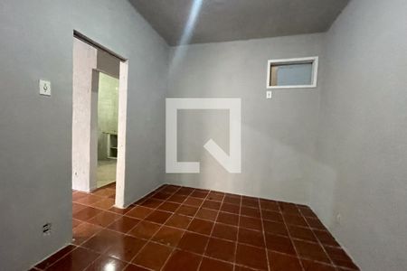 Quarto de casa para alugar com 1 quarto, 40m² em Jardim Vinte E Cinco de Agosto, Duque de Caxias