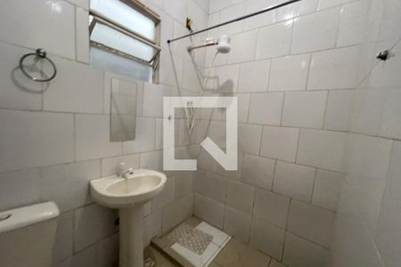 Banheiro de casa para alugar com 1 quarto, 40m² em Jardim Vinte E Cinco de Agosto, Duque de Caxias