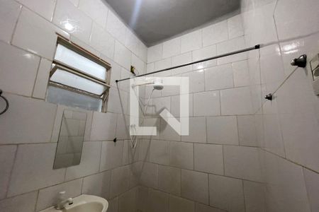 Banheiro de casa para alugar com 1 quarto, 40m² em Jardim Vinte E Cinco de Agosto, Duque de Caxias