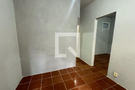 Sala de casa para alugar com 1 quarto, 40m² em Jardim Vinte E Cinco de Agosto, Duque de Caxias