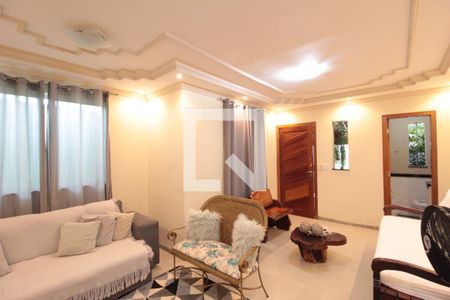 Sala de casa para alugar com 3 quartos, 70m² em Copacabana, Belo Horizonte