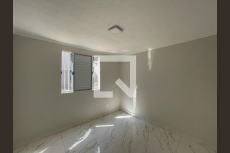 Quarto 2 de apartamento para alugar com 2 quartos, 44m² em Jardim Redil, São Paulo