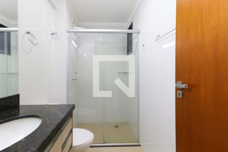 Banheiro de kitnet/studio para alugar com 1 quarto, 30m² em Ribeirânia, Ribeirão Preto