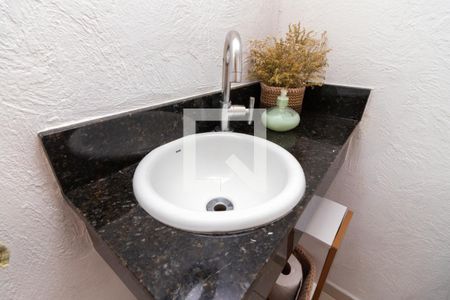 Lavabo de casa à venda com 3 quartos, 140m² em Vila Nova Cachoeirinha, São Paulo