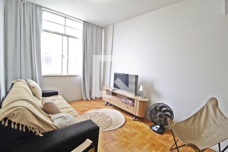 Sala de apartamento para alugar com 2 quartos, 85m² em Centro, Uberlândia