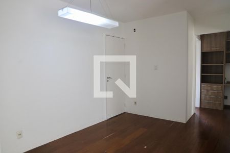 Sala de apartamento para alugar com 3 quartos, 100m² em Chácara Inglesa, São Paulo