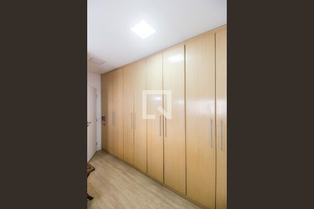 Apartamento à venda com 76m², 2 quartos e 1 vaga Apartamento à venda com 76m², 2 quartos e 1 vagaSuíte