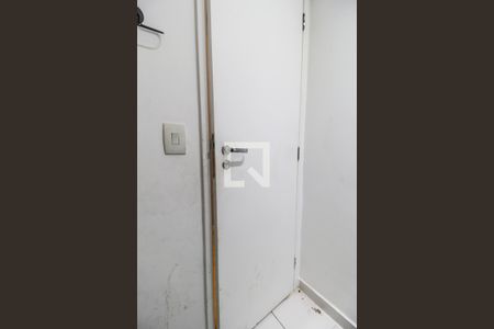 Apartamento à venda com 76m², 2 quartos e 1 vaga Apartamento à venda com 76m², 2 quartos e 1 vagaBanheiro