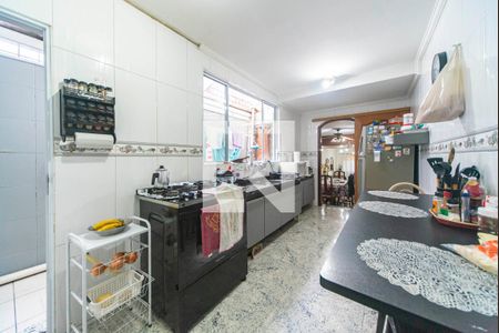 Casa à venda com 150m², 3 quartos e 1 vaga Casa à venda com 150m², 3 quartos e 1 vagaCozinha