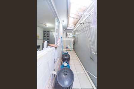 Casa à venda com 150m², 3 quartos e 1 vaga Casa à venda com 150m², 3 quartos e 1 vagaQuintal e Churrasqueira