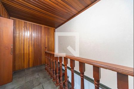 Casa à venda com 150m², 3 quartos e 1 vaga Casa à venda com 150m², 3 quartos e 1 vagaHall da Escada