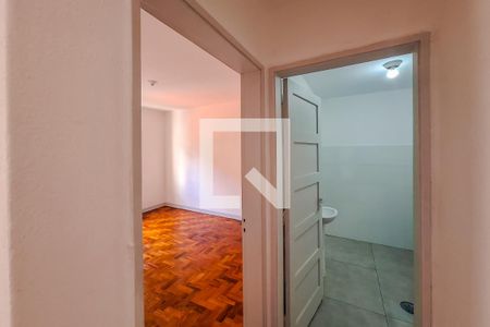 Corredor de apartamento para alugar com 1 quarto, 60m² em Liberdade, São Paulo