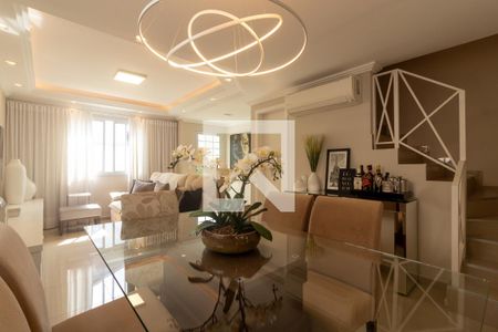 Sala de casa para alugar com 2 quartos, 113m² em Jardim Belizário, Cotia