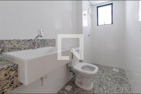 Banheiro de apartamento à venda com 2 quartos, 53m² em Boa Viagem, Belo Horizonte