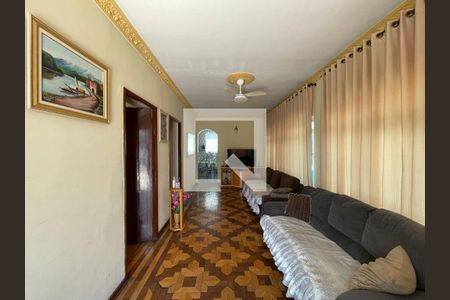 Sala de casa à venda com 3 quartos, 228m² em Vila Lais, São Paulo