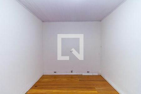 Quarto 2 de casa para alugar com 2 quartos, 75m² em Vila Lucia, São Paulo