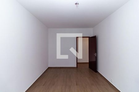 Quarto 1 de casa para alugar com 2 quartos, 70m² em Vila Lucia, São Paulo