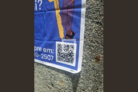 Casa à venda com 138m², 4 quartos e 2 vagas Casa à venda com 138m², 4 quartos e 2 vagasPlaquinha