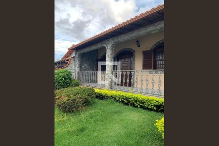 Casa à venda com 3 quartos, 200m² em Alípio de Melo, Belo Horizonte