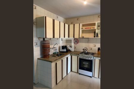 Casa à venda com 3 quartos, 200m² em Alípio de Melo, Belo Horizonte