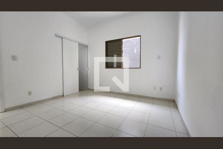 Quarto Suíte de casa para alugar com 3 quartos, 100m² em Boqueirão, Santos