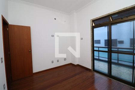 Quarto 1 de apartamento à venda com 3 quartos, 180m² em Jardim Guanabara, Rio de Janeiro