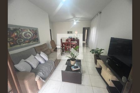 Casa à venda com 3 quartos, 224m² em Itaipu, Niterói