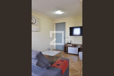 Sala de apartamento para alugar com 2 quartos, 50m² em Novo Mundo, Curitiba