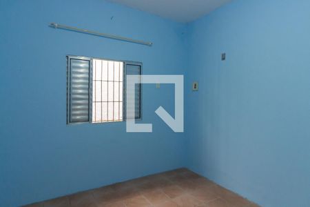 Quarto 2 de casa para alugar com 2 quartos, 40m² em Parque Guarani, São Paulo