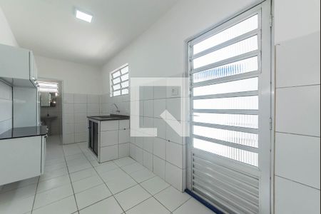 Cozinha de casa para alugar com 1 quarto, 45m² em Vila Gumercindo, São Paulo