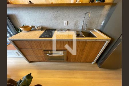 Cozinha de apartamento para alugar com 1 quarto, 32m² em Butantã, São Paulo