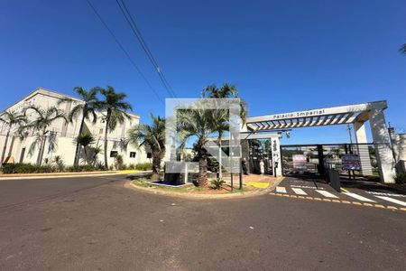 Apartamento para alugar com 40m², 2 quartos e 1 vaga Apartamento para alugar com 40m², 2 quartos e 1 vagaFachada