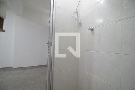 Banheiro  de kitnet/studio para alugar com 1 quarto, 36m² em Vila Dom Pedro Ii, São Paulo