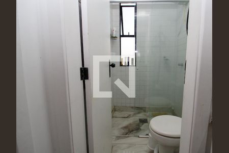 Banheiro de apartamento à venda com 1 quarto, 78m² em Buritis, Belo Horizonte