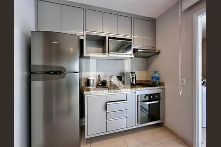 Cozinha  de apartamento para alugar com 1 quarto, 43m² em Santo Amaro, São Paulo