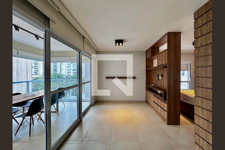 Sala de apartamento para alugar com 1 quarto, 43m² em Santo Amaro, São Paulo