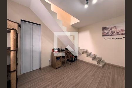 Sala de casa à venda com 3 quartos, 176m² em Santa Maria, Santo André