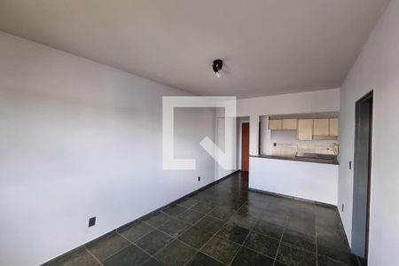 Sala de apartamento para alugar com 1 quarto, 39m² em Centro, Ribeirão Preto