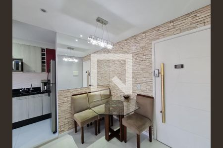 Sala  de apartamento à venda com 2 quartos, 48m² em Jardim Rossi, Guarulhos