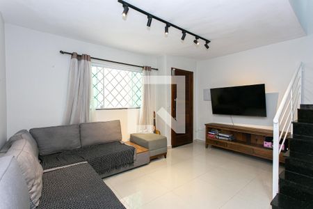 Sala de Estar de casa de condomínio à venda com 3 quartos, 100m² em Vila Carrão, São Paulo