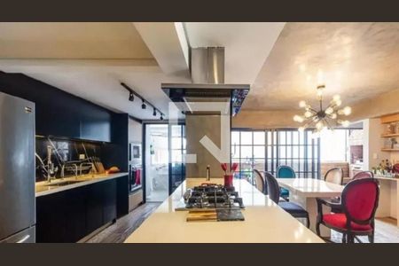 Cozinha de apartamento à venda com 3 quartos, 227m² em Vila Uberabinha, São Paulo