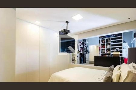 Suíte principal de apartamento à venda com 3 quartos, 227m² em Vila Uberabinha, São Paulo