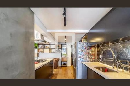 Cozinha de apartamento à venda com 3 quartos, 227m² em Vila Uberabinha, São Paulo