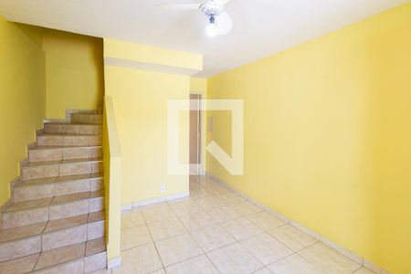 Sala de casa para alugar com 4 quartos, 194m² em Cidade das Flores, Osasco