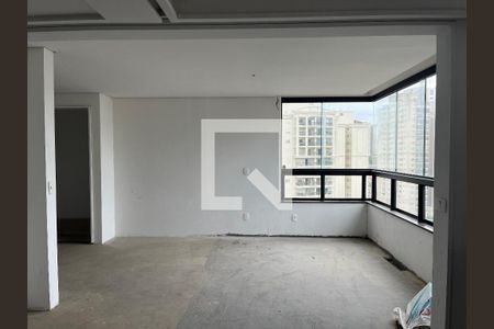 Sala  de apartamento à venda com 3 quartos, 187m² em Vila Romana, São Paulo