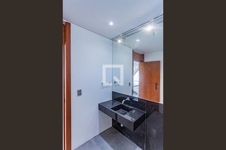 Lavabo de casa para alugar com 4 quartos, 420m² em City América, São Paulo